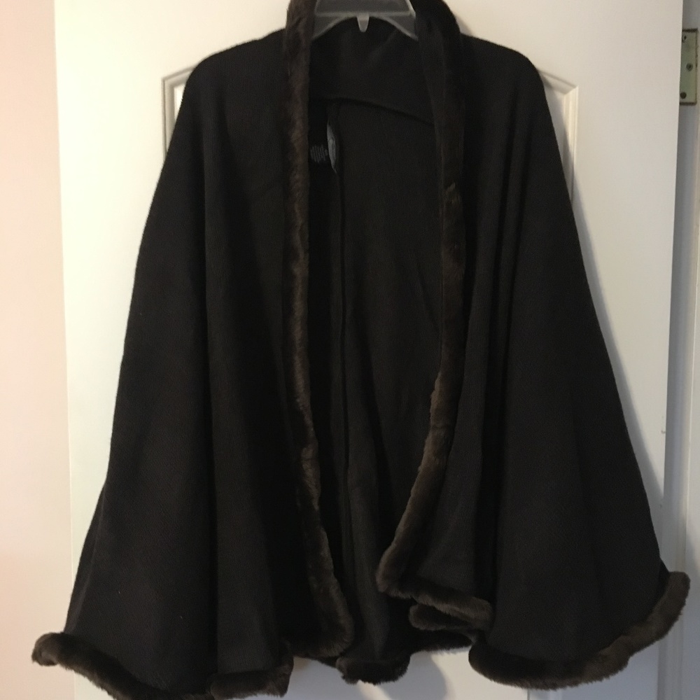 Elegant Brown Cape
